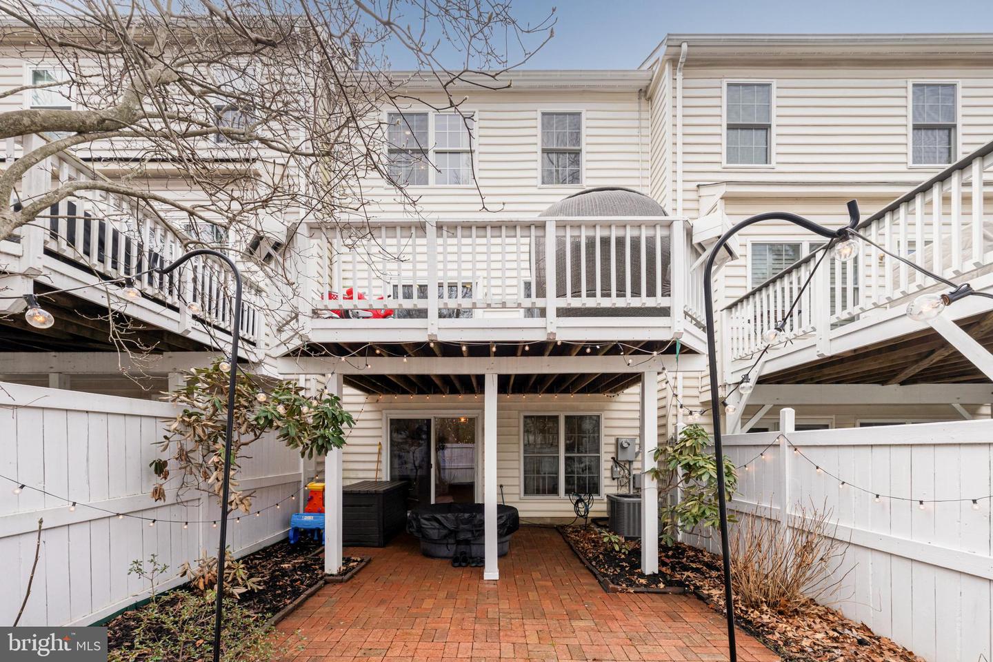 12027 EDGEMERE CIR, RESTON, Virginia 20190, 3 Bedrooms Bedrooms, 11 Rooms Rooms,2 BathroomsBathrooms,Residential,For sale,12027 EDGEMERE CIR,VAFX2289920 MLS # VAFX2289920 12027 EDGEMERE CIR, RESTON, Virginia 20190, 3 Bedrooms Bedrooms, 11 Rooms Rooms,2 BathroomsBathrooms,Residential,For sale,12027 EDGEMERE CIR,VAFX2289920 MLS # VAFX2289920