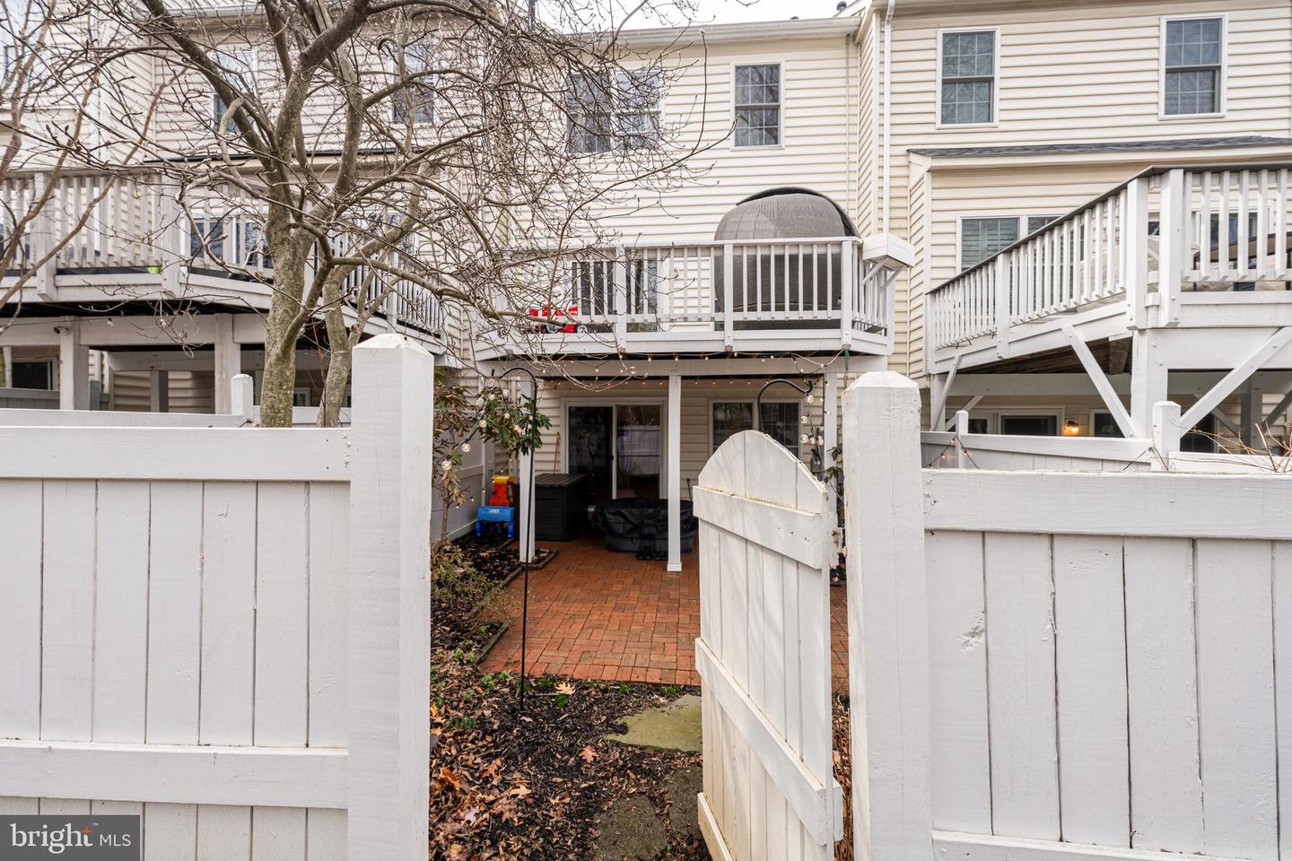 12027 EDGEMERE CIR, RESTON, Virginia 20190, 3 Bedrooms Bedrooms, 11 Rooms Rooms,2 BathroomsBathrooms,Residential,For sale,12027 EDGEMERE CIR,VAFX2289920 MLS # VAFX2289920 12027 EDGEMERE CIR, RESTON, Virginia 20190, 3 Bedrooms Bedrooms, 11 Rooms Rooms,2 BathroomsBathrooms,Residential,For sale,12027 EDGEMERE CIR,VAFX2289920 MLS # VAFX2289920