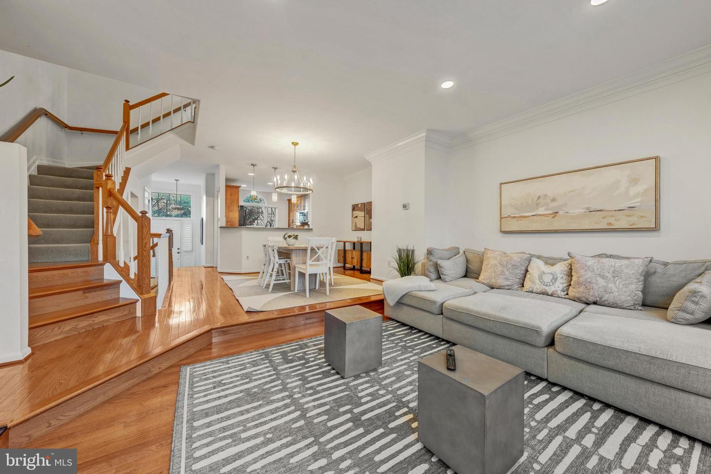 12027 EDGEMERE CIR, RESTON, Virginia 20190, 3 Bedrooms Bedrooms, 11 Rooms Rooms,2 BathroomsBathrooms,Residential,For sale,12027 EDGEMERE CIR,VAFX2289920 MLS # VAFX2289920