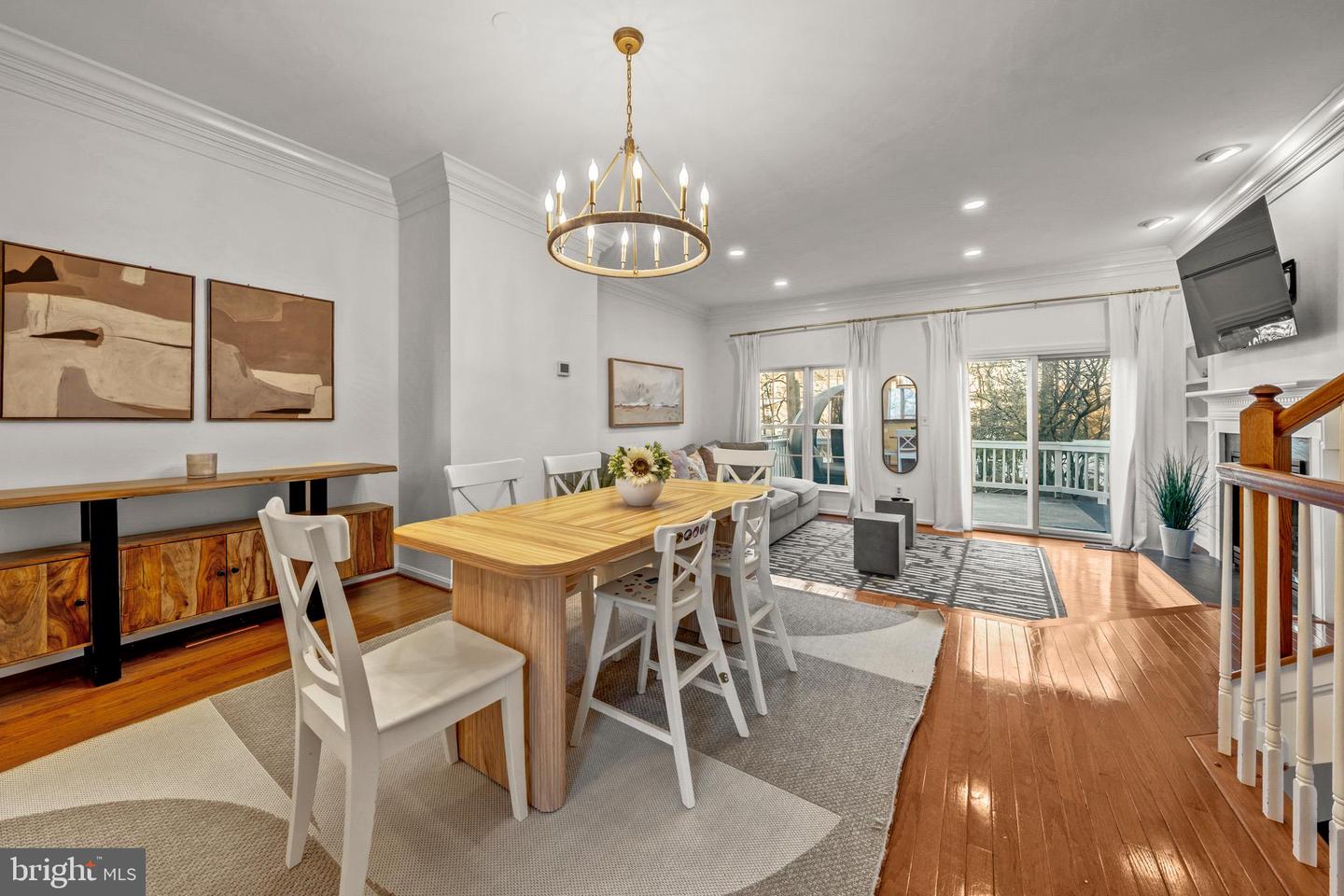 12027 EDGEMERE CIR, RESTON, Virginia 20190, 3 Bedrooms Bedrooms, 11 Rooms Rooms,2 BathroomsBathrooms,Residential,For sale,12027 EDGEMERE CIR,VAFX2289920 MLS # VAFX2289920