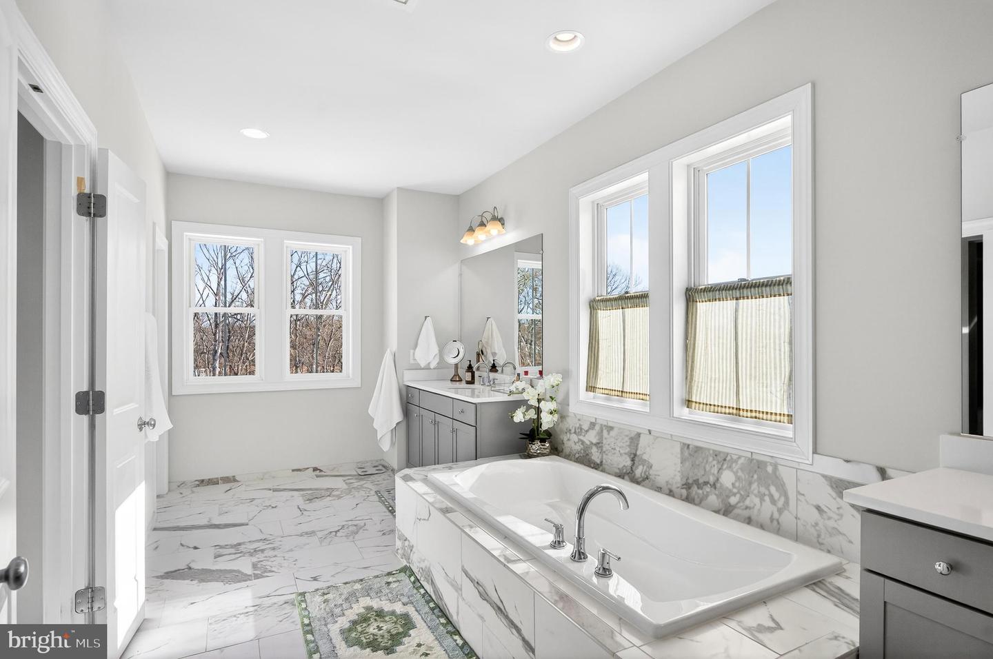 23248 MEADOW STAR PL, ALDIE, Virginia 20105, 5 Bedrooms Bedrooms, ,5 BathroomsBathrooms,Residential,For sale,23248 MEADOW STAR PL,VALO2115576 MLS # VALO2115576