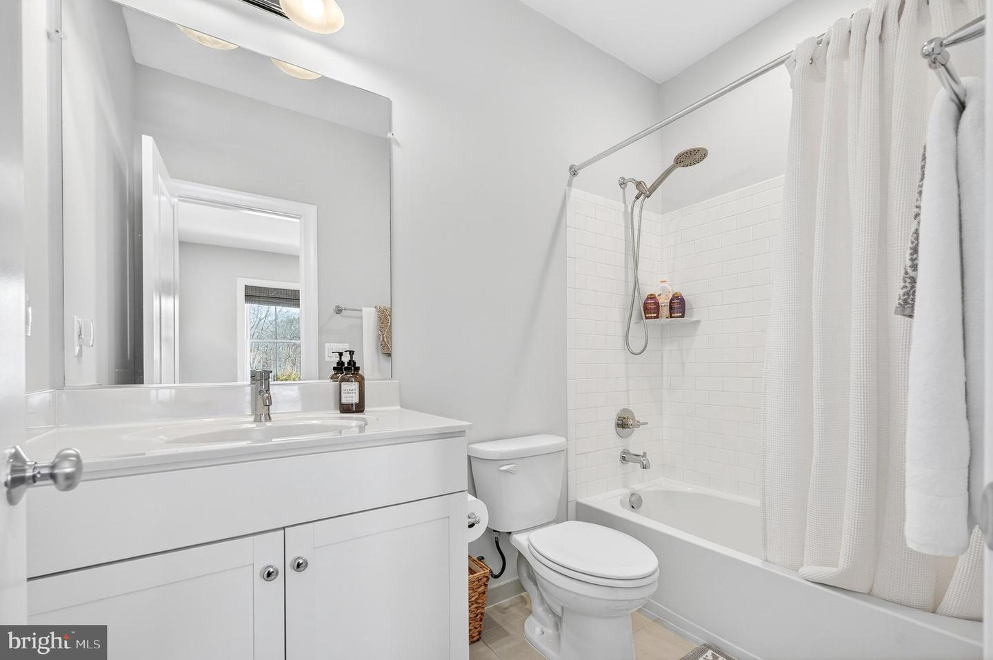 23248 MEADOW STAR PL, ALDIE, Virginia 20105, 5 Bedrooms Bedrooms, ,5 BathroomsBathrooms,Residential,For sale,23248 MEADOW STAR PL,VALO2115576 MLS # VALO2115576