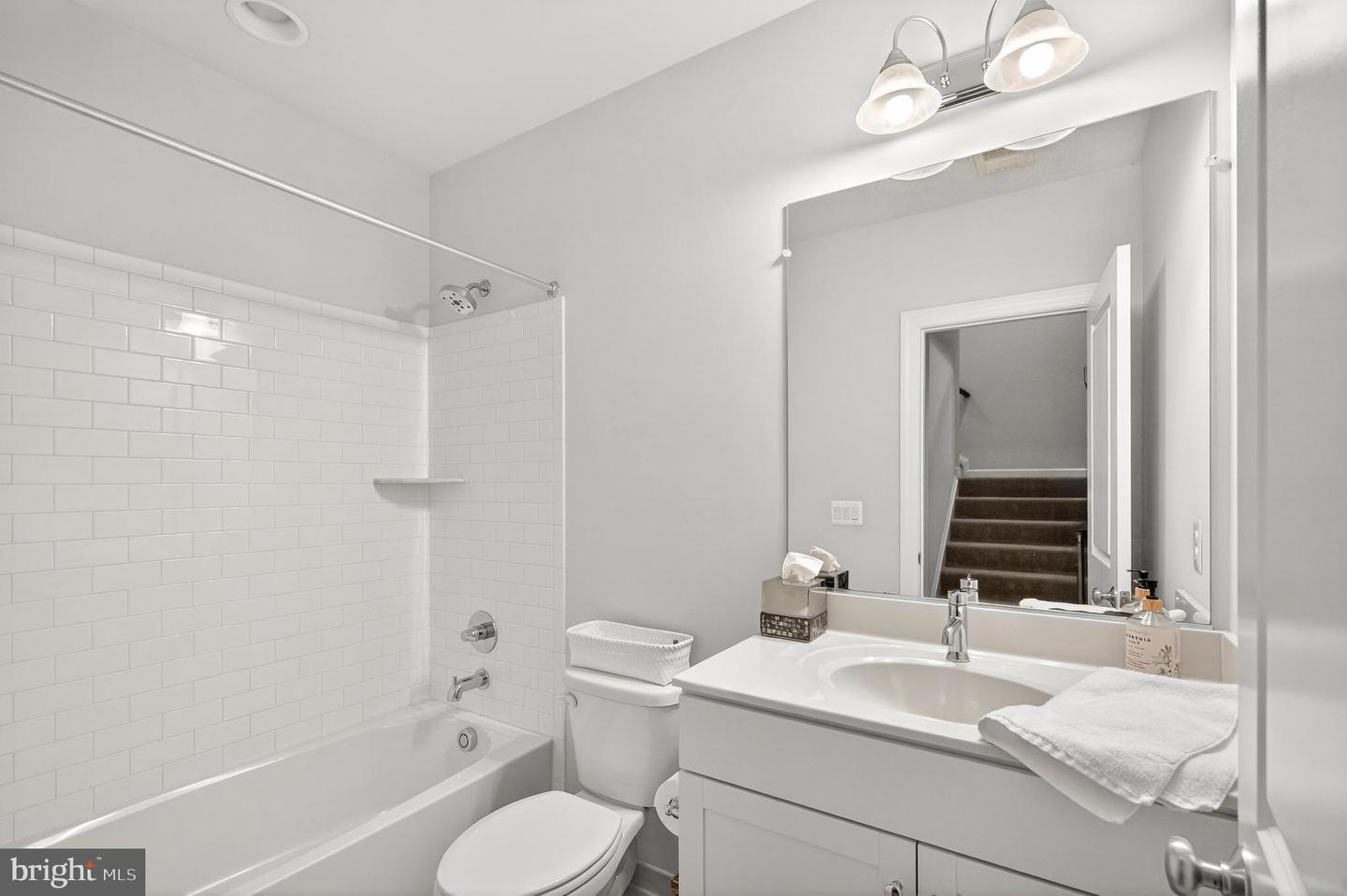 23248 MEADOW STAR PL, ALDIE, Virginia 20105, 5 Bedrooms Bedrooms, ,5 BathroomsBathrooms,Residential,For sale,23248 MEADOW STAR PL,VALO2115576 MLS # VALO2115576