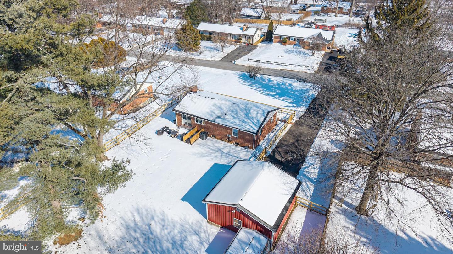 9 HONEYBEE AVE, ROUND HILL, Virginia 20141, 3 Bedrooms Bedrooms, 7 Rooms Rooms,2 BathroomsBathrooms,Residential,For sale,9 HONEYBEE AVE,VALO2115586 MLS # VALO2115586