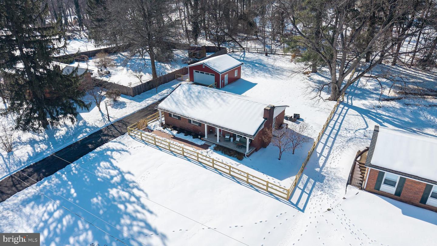 9 HONEYBEE AVE, ROUND HILL, Virginia 20141, 3 Bedrooms Bedrooms, 7 Rooms Rooms,2 BathroomsBathrooms,Residential,For sale,9 HONEYBEE AVE,VALO2115586 MLS # VALO2115586