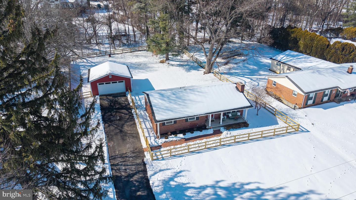 9 HONEYBEE AVE, ROUND HILL, Virginia 20141, 3 Bedrooms Bedrooms, 7 Rooms Rooms,2 BathroomsBathrooms,Residential,For sale,9 HONEYBEE AVE,VALO2115586 MLS # VALO2115586