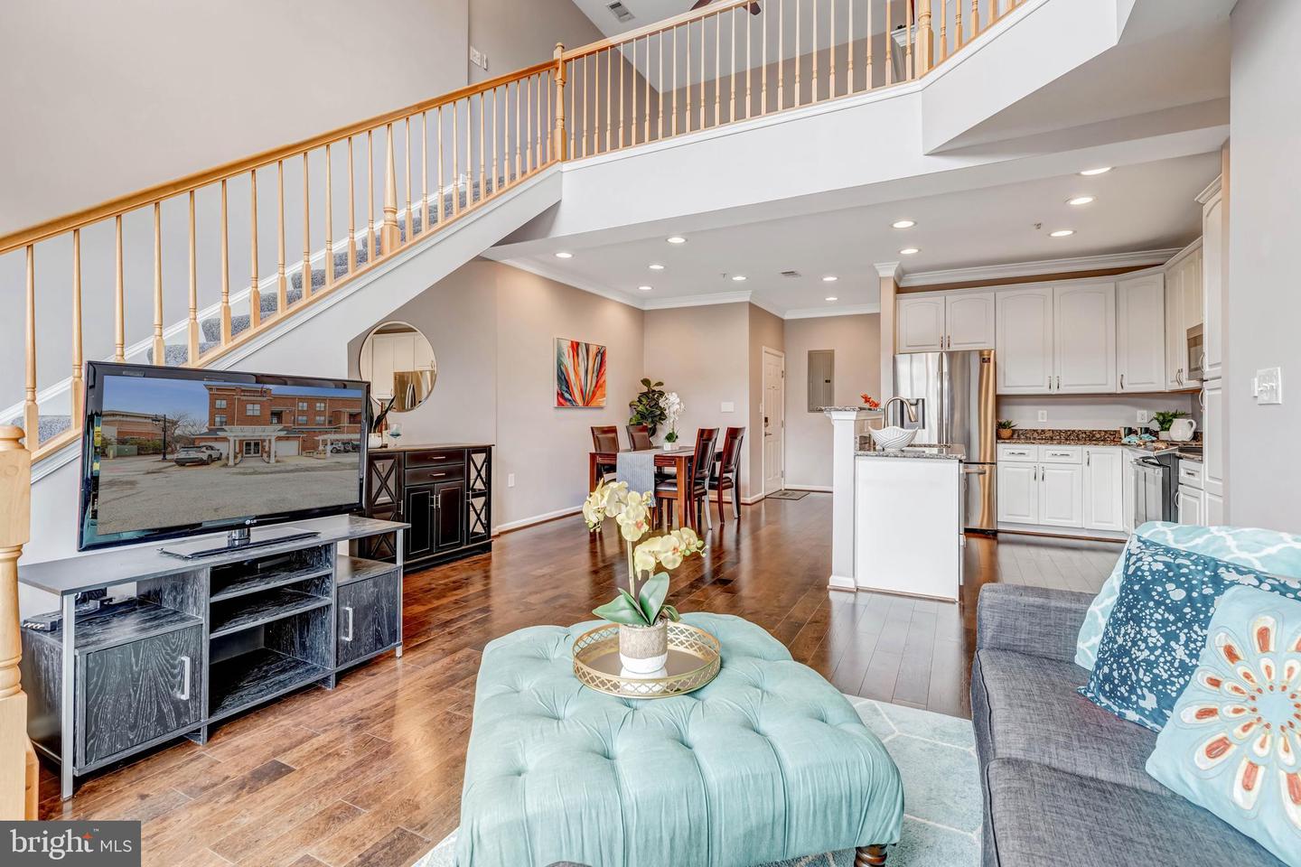 9000 LORTON STATION BLVD #216, LORTON, Virginia 22079, 2 Bedrooms Bedrooms, ,2 BathroomsBathrooms,Residential,For sale,9000 LORTON STATION BLVD #216,VAFX2290130 MLS # VAFX2290130