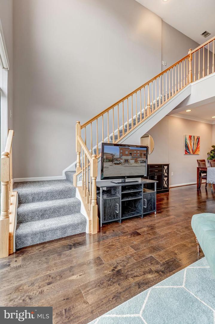 9000 LORTON STATION BLVD #216, LORTON, Virginia 22079, 2 Bedrooms Bedrooms, ,2 BathroomsBathrooms,Residential,For sale,9000 LORTON STATION BLVD #216,VAFX2290130 MLS # VAFX2290130