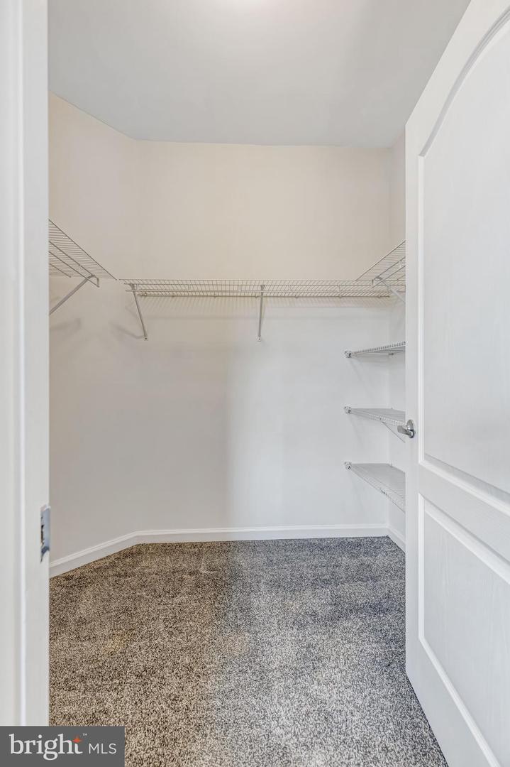 9000 LORTON STATION BLVD #216, LORTON, Virginia 22079, 2 Bedrooms Bedrooms, ,2 BathroomsBathrooms,Residential,For sale,9000 LORTON STATION BLVD #216,VAFX2290130 MLS # VAFX2290130