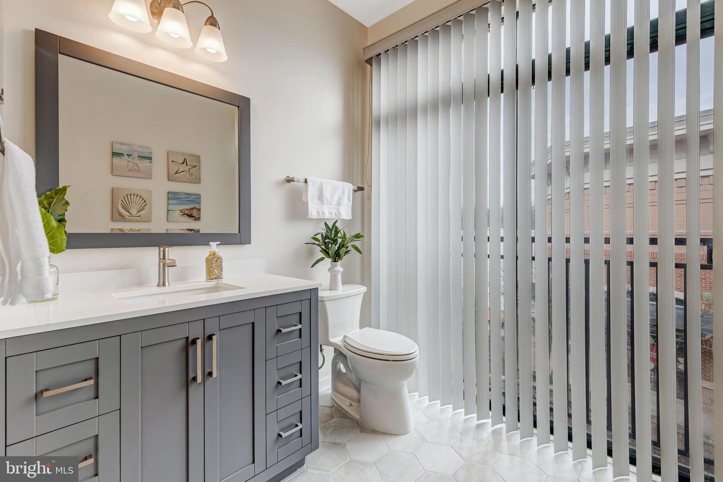 9000 LORTON STATION BLVD #216, LORTON, Virginia 22079, 2 Bedrooms Bedrooms, ,2 BathroomsBathrooms,Residential,For sale,9000 LORTON STATION BLVD #216,VAFX2290130 MLS # VAFX2290130