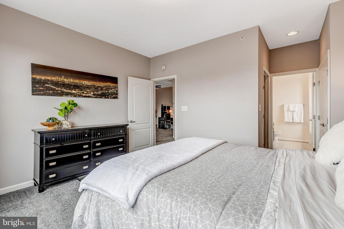 9000 LORTON STATION BLVD #216, LORTON, Virginia 22079, 2 Bedrooms Bedrooms, ,2 BathroomsBathrooms,Residential,For sale,9000 LORTON STATION BLVD #216,VAFX2290130 MLS # VAFX2290130