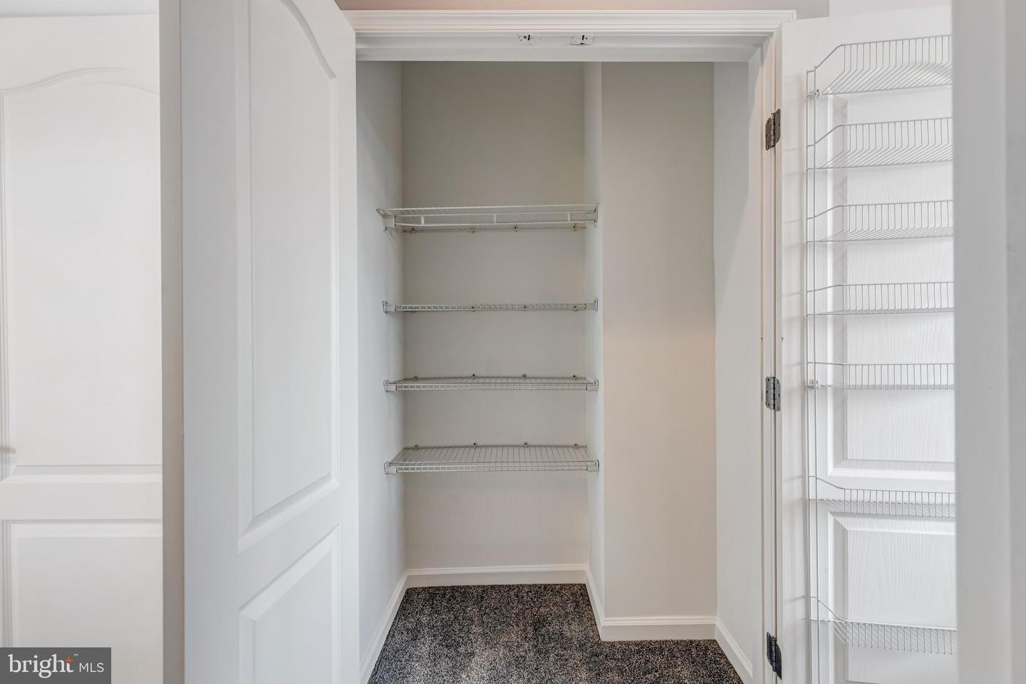 9000 LORTON STATION BLVD #216, LORTON, Virginia 22079, 2 Bedrooms Bedrooms, ,2 BathroomsBathrooms,Residential,For sale,9000 LORTON STATION BLVD #216,VAFX2290130 MLS # VAFX2290130