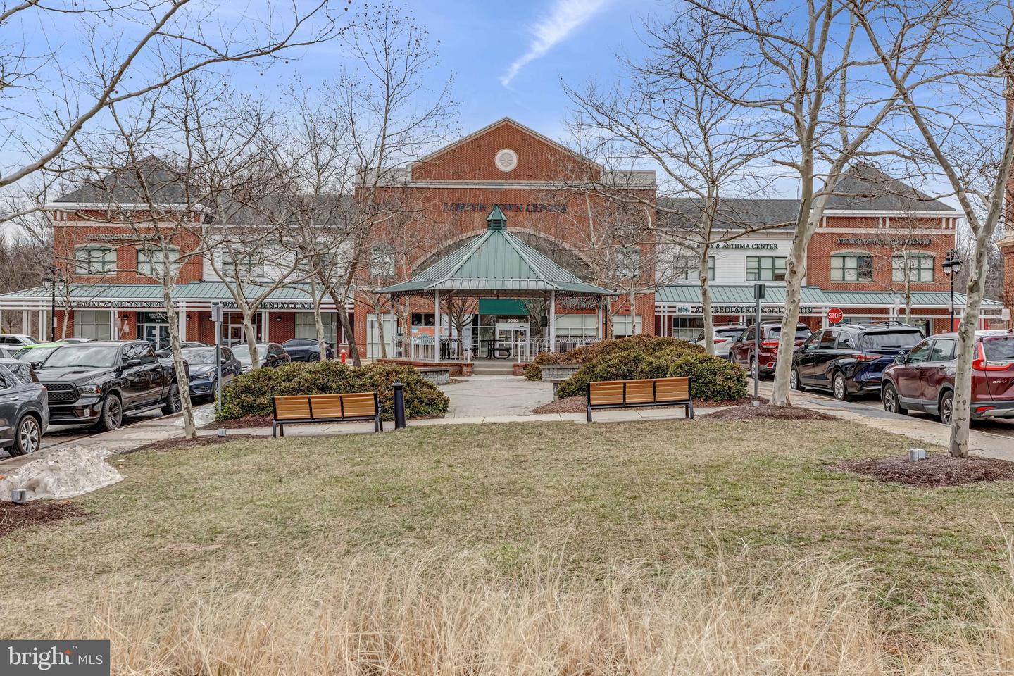 9000 LORTON STATION BLVD #216, LORTON, Virginia 22079, 2 Bedrooms Bedrooms, ,2 BathroomsBathrooms,Residential,For sale,9000 LORTON STATION BLVD #216,VAFX2290130 MLS # VAFX2290130