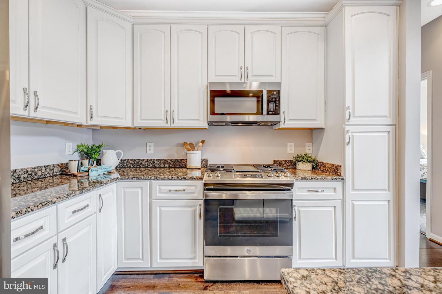 9000 LORTON STATION BLVD #216, LORTON, Virginia 22079, 2 Bedrooms Bedrooms, ,2 BathroomsBathrooms,Residential,For sale,9000 LORTON STATION BLVD #216,VAFX2290130 MLS # VAFX2290130