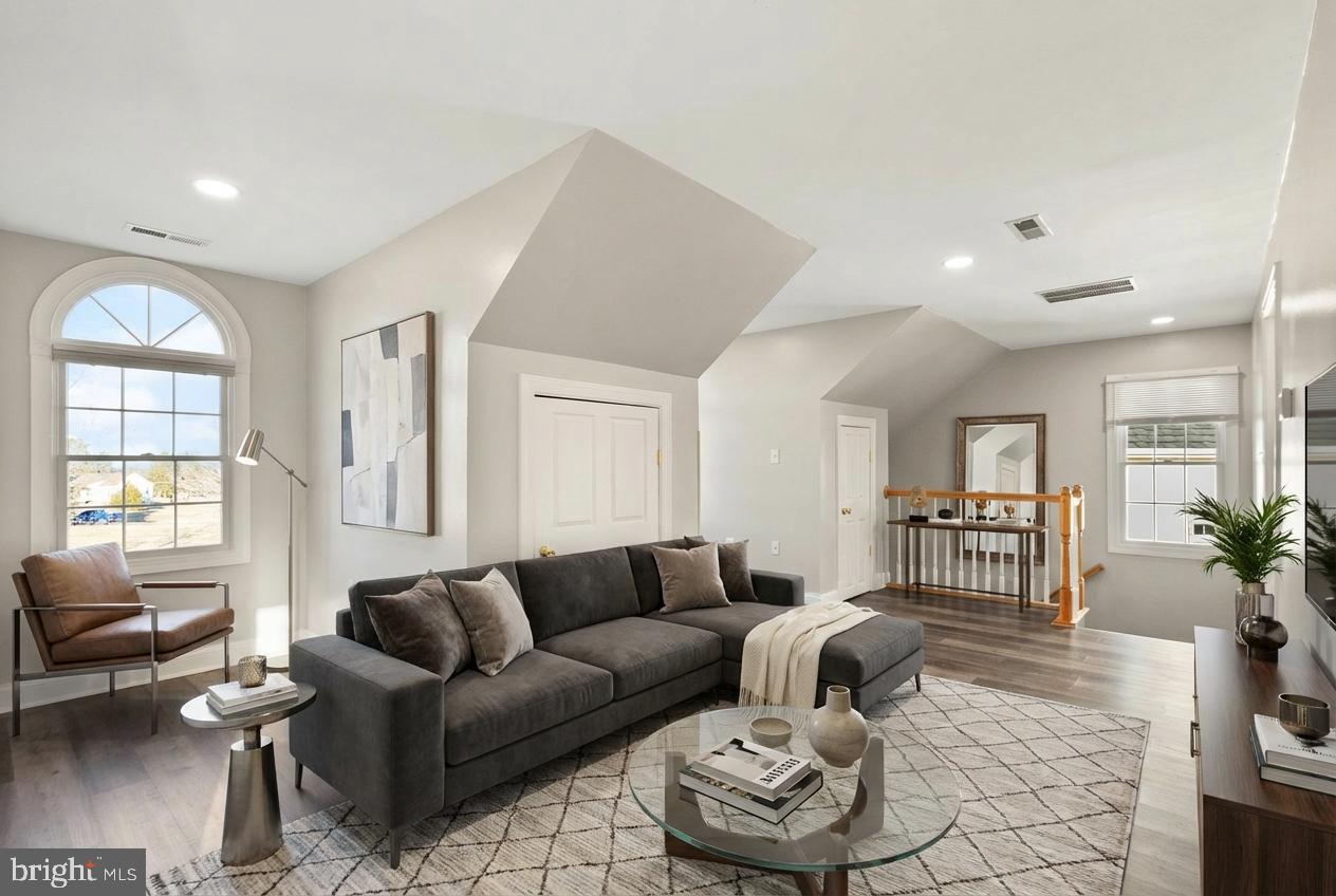 13600 CARRIAGE FORD RD, NOKESVILLE, Virginia 20181, 6 Bedrooms Bedrooms, ,3 BathroomsBathrooms,Residential,For sale,13600 CARRIAGE FORD RD,VAPW2112200 MLS # VAPW2112200