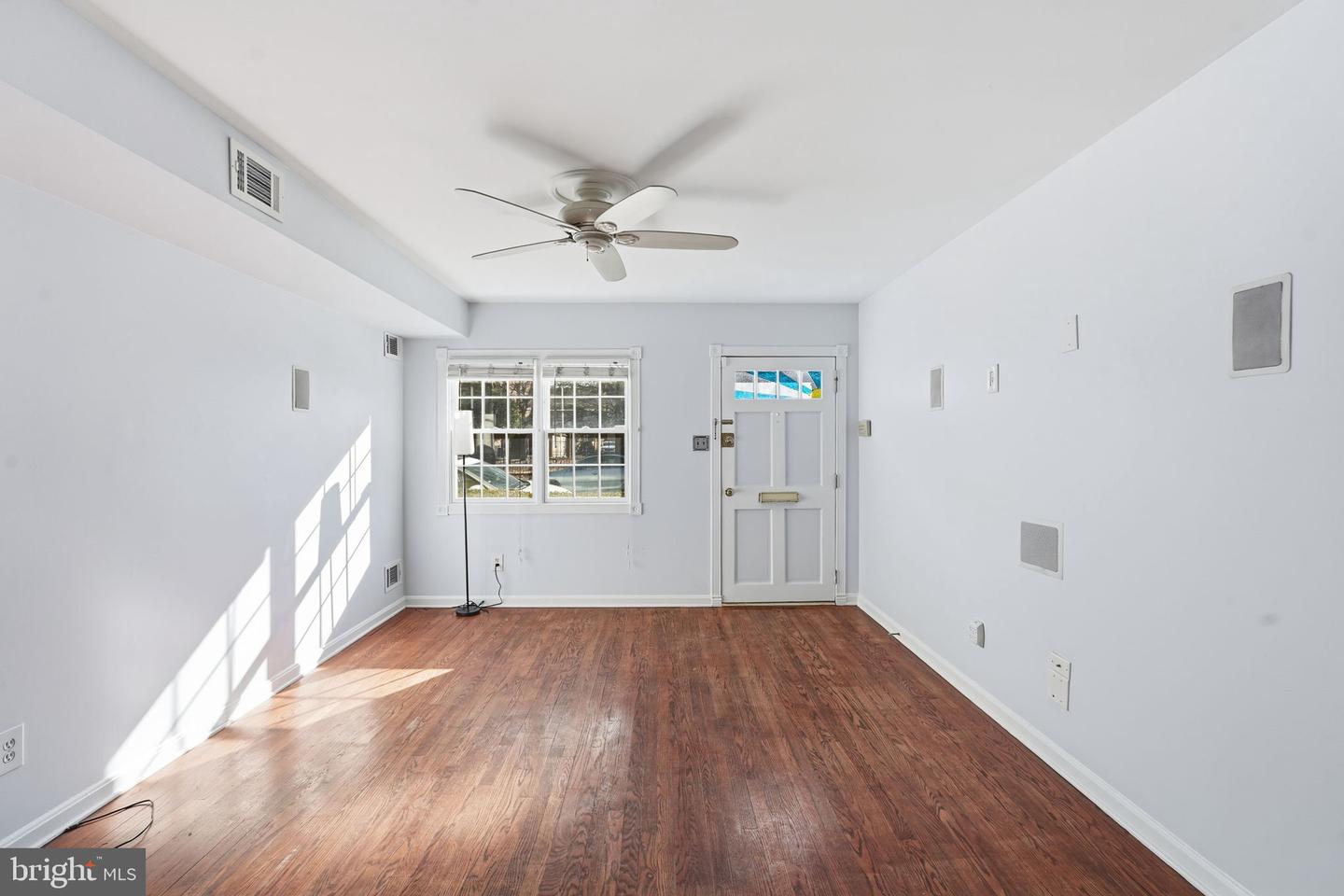 728 N COLUMBUS ST, ALEXANDRIA, Virginia 22314, 3 Bedrooms Bedrooms, 7 Rooms Rooms,1 BathroomBathrooms,Residential,For sale,728 N COLUMBUS ST,VAAX2054010 MLS # VAAX2054010 728 N COLUMBUS ST, ALEXANDRIA, Virginia 22314, 3 Bedrooms Bedrooms, 7 Rooms Rooms,1 BathroomBathrooms,Residential,For sale,728 N COLUMBUS ST,VAAX2054010 MLS # VAAX2054010