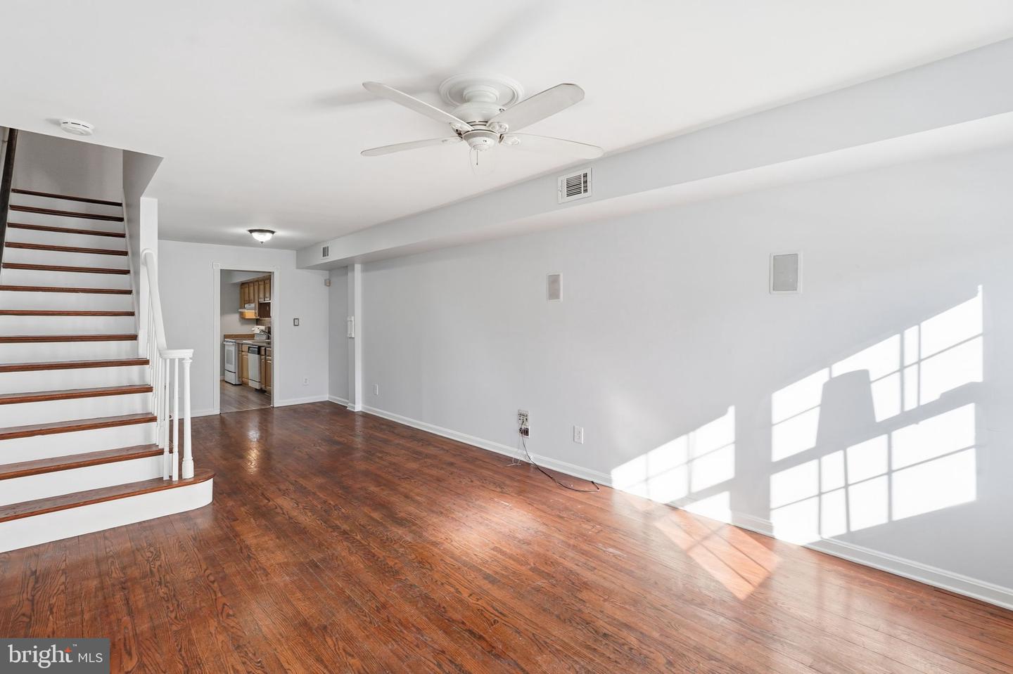 728 N COLUMBUS ST, ALEXANDRIA, Virginia 22314, 3 Bedrooms Bedrooms, 7 Rooms Rooms,1 BathroomBathrooms,Residential,For sale,728 N COLUMBUS ST,VAAX2054010 MLS # VAAX2054010 728 N COLUMBUS ST, ALEXANDRIA, Virginia 22314, 3 Bedrooms Bedrooms, 7 Rooms Rooms,1 BathroomBathrooms,Residential,For sale,728 N COLUMBUS ST,VAAX2054010 MLS # VAAX2054010
