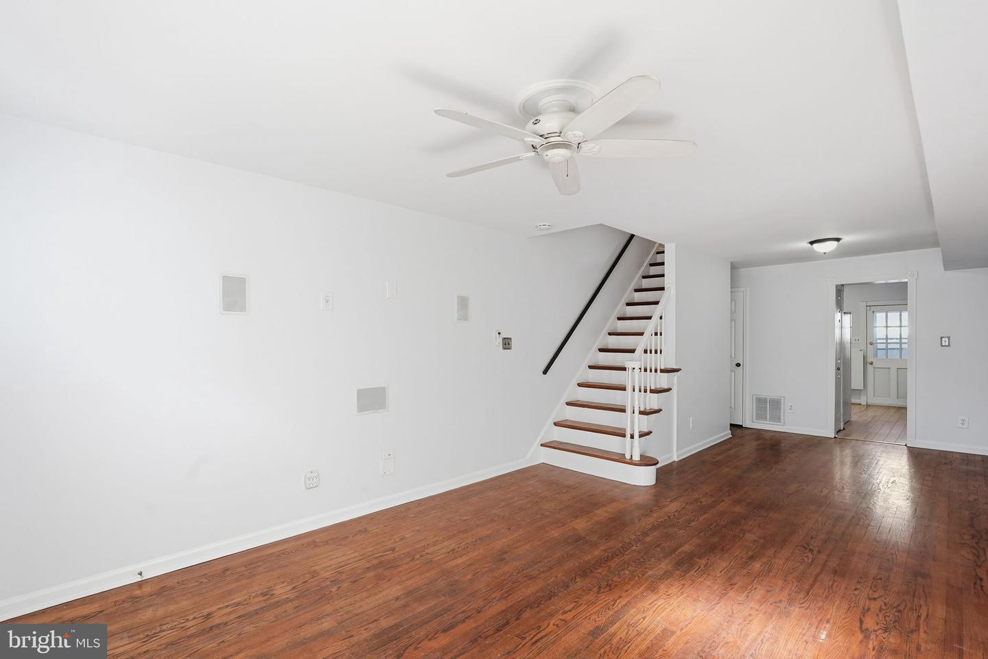 728 N COLUMBUS ST, ALEXANDRIA, Virginia 22314, 3 Bedrooms Bedrooms, 7 Rooms Rooms,1 BathroomBathrooms,Residential,For sale,728 N COLUMBUS ST,VAAX2054010 MLS # VAAX2054010 728 N COLUMBUS ST, ALEXANDRIA, Virginia 22314, 3 Bedrooms Bedrooms, 7 Rooms Rooms,1 BathroomBathrooms,Residential,For sale,728 N COLUMBUS ST,VAAX2054010 MLS # VAAX2054010