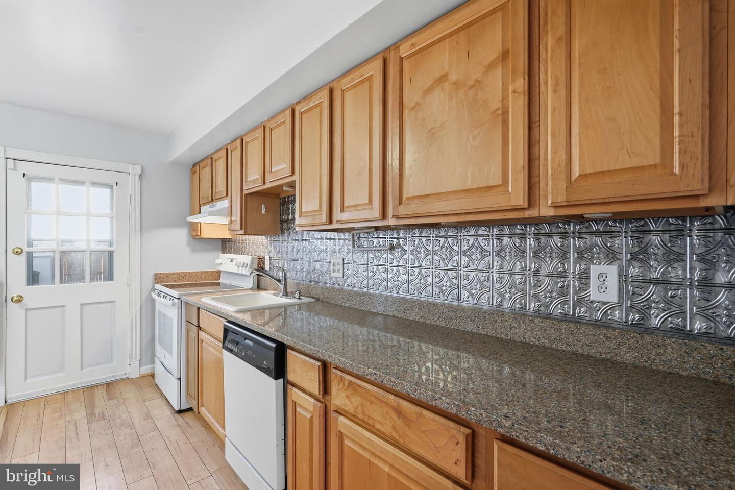 728 N COLUMBUS ST, ALEXANDRIA, Virginia 22314, 3 Bedrooms Bedrooms, 7 Rooms Rooms,1 BathroomBathrooms,Residential,For sale,728 N COLUMBUS ST,VAAX2054010 MLS # VAAX2054010 728 N COLUMBUS ST, ALEXANDRIA, Virginia 22314, 3 Bedrooms Bedrooms, 7 Rooms Rooms,1 BathroomBathrooms,Residential,For sale,728 N COLUMBUS ST,VAAX2054010 MLS # VAAX2054010