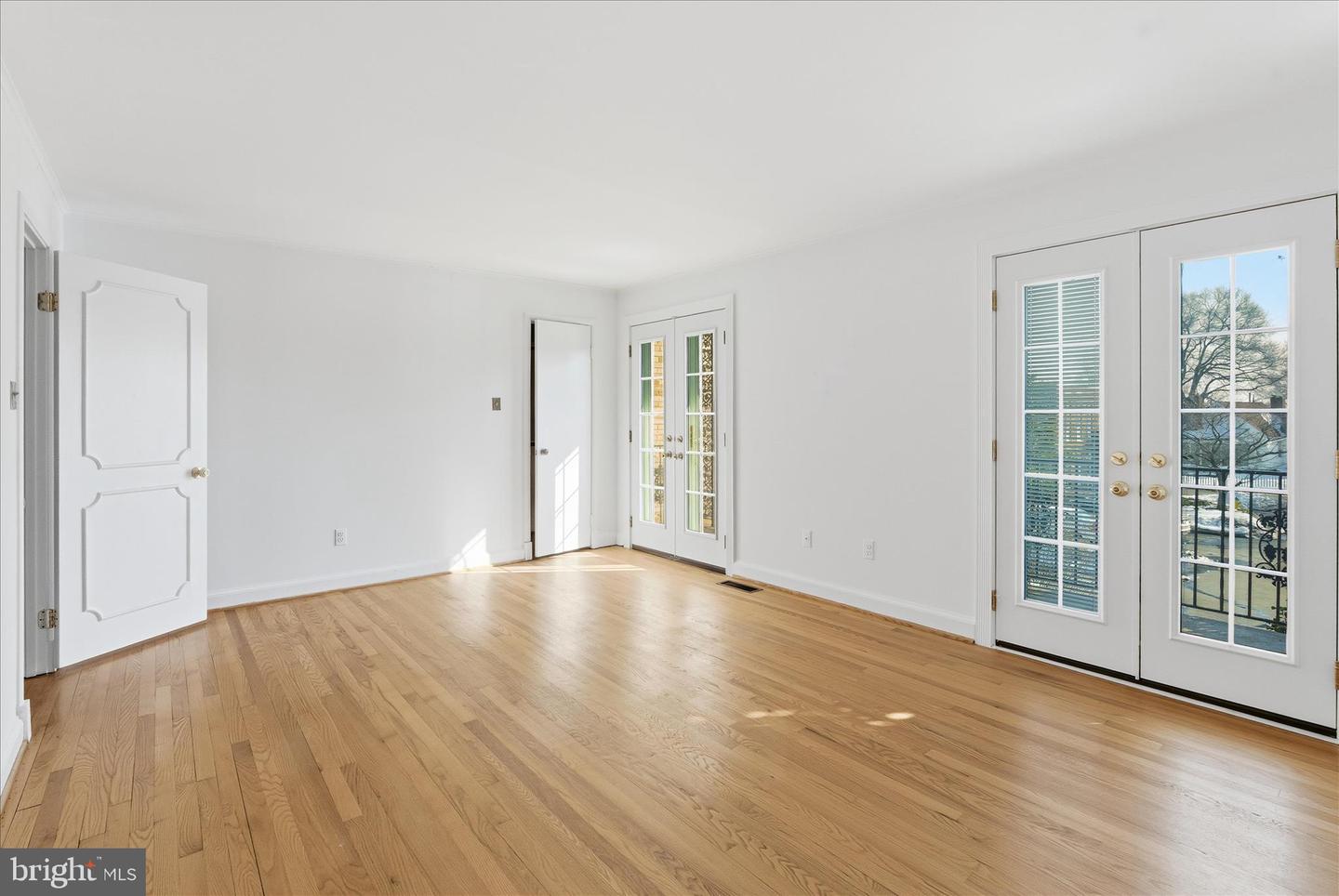 3119 14TH ST S, ARLINGTON, Virginia 22204, 3 Bedrooms Bedrooms, ,2 BathroomsBathrooms,Residential,For sale,3119 14TH ST S,VAAR2068726 MLS # VAAR2068726