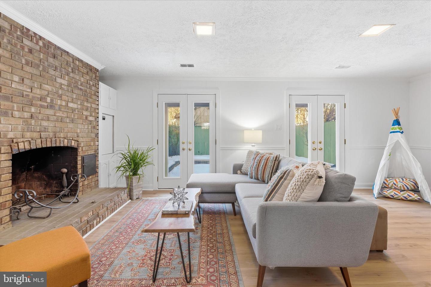 3119 14TH ST S, ARLINGTON, Virginia 22204, 3 Bedrooms Bedrooms, ,2 BathroomsBathrooms,Residential,For sale,3119 14TH ST S,VAAR2068726 MLS # VAAR2068726