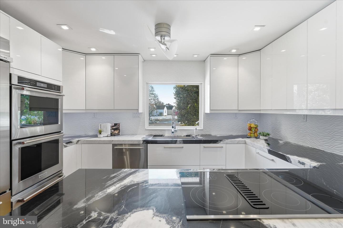 3119 14TH ST S, ARLINGTON, Virginia 22204, 3 Bedrooms Bedrooms, ,2 BathroomsBathrooms,Residential,For sale,3119 14TH ST S,VAAR2068726 MLS # VAAR2068726