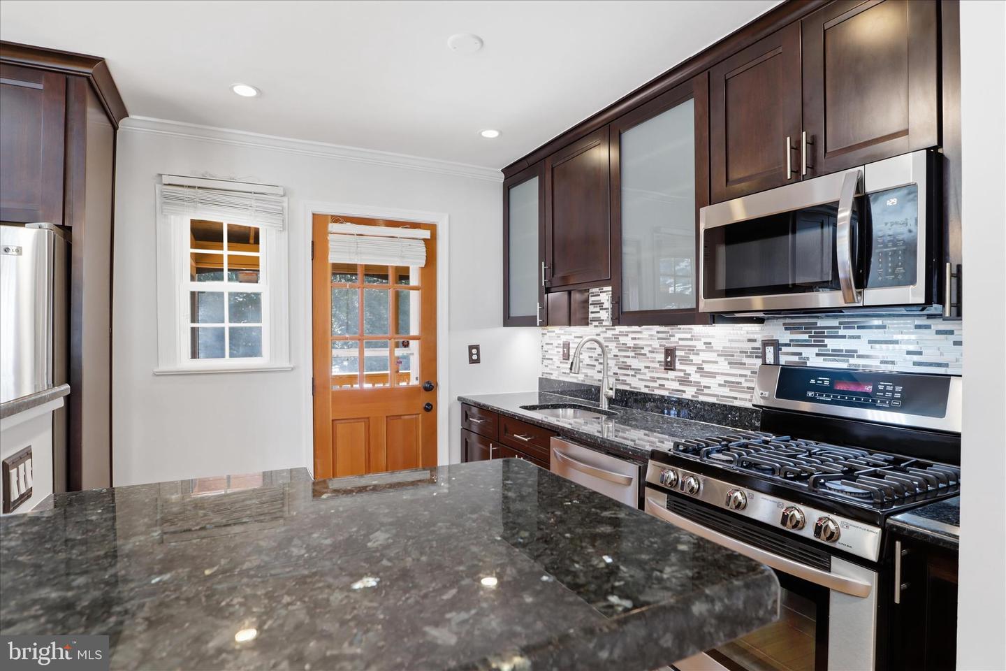 2406 S DINWIDDIE ST, ARLINGTON, Virginia 22206, 4 Bedrooms Bedrooms, ,2 BathroomsBathrooms,Residential,For sale,2406 S DINWIDDIE ST,VAAR2068748 MLS # VAAR2068748