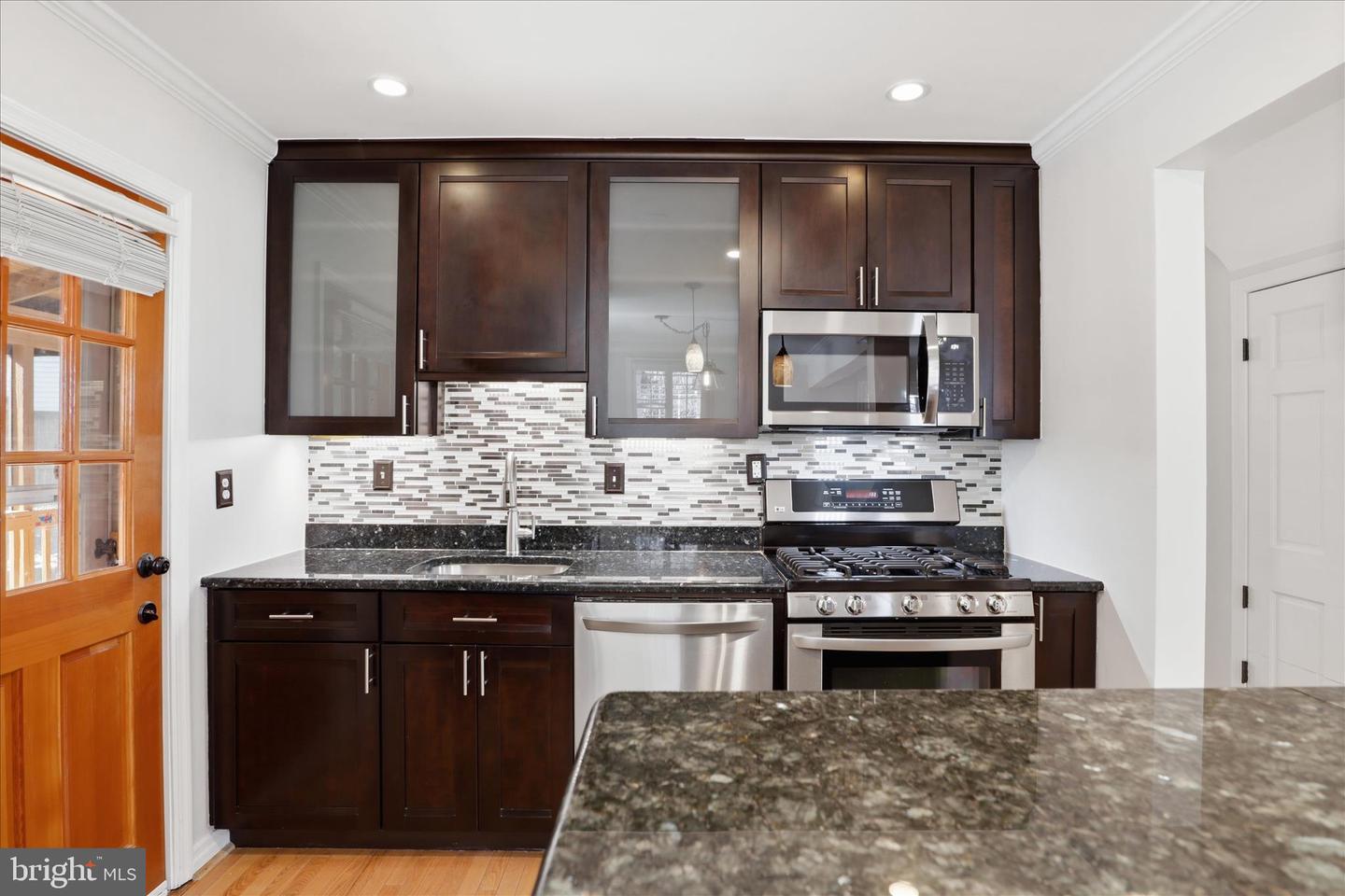 2406 S DINWIDDIE ST, ARLINGTON, Virginia 22206, 4 Bedrooms Bedrooms, ,2 BathroomsBathrooms,Residential,For sale,2406 S DINWIDDIE ST,VAAR2068748 MLS # VAAR2068748