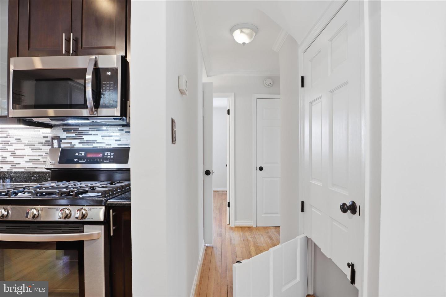 2406 S DINWIDDIE ST, ARLINGTON, Virginia 22206, 4 Bedrooms Bedrooms, ,2 BathroomsBathrooms,Residential,For sale,2406 S DINWIDDIE ST,VAAR2068748 MLS # VAAR2068748