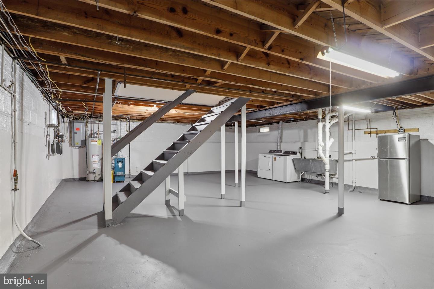 2406 S DINWIDDIE ST, ARLINGTON, Virginia 22206, 4 Bedrooms Bedrooms, ,2 BathroomsBathrooms,Residential,For sale,2406 S DINWIDDIE ST,VAAR2068748 MLS # VAAR2068748