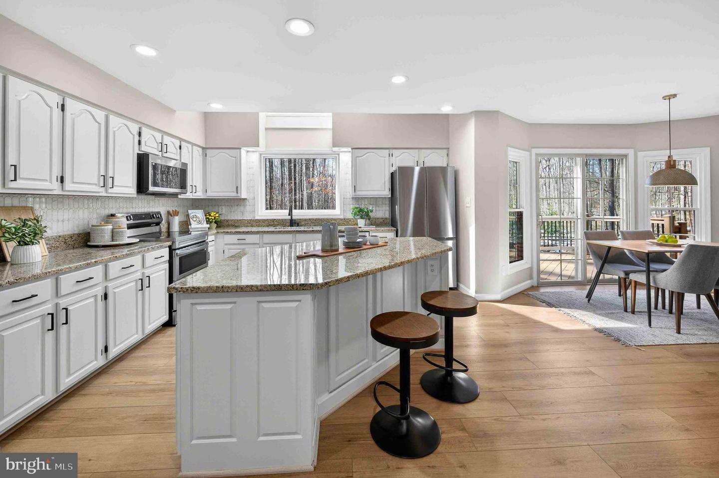 6220 WINSLOW CT, FAIRFAX STATION, Virginia 22039, 4 Bedrooms Bedrooms, 21 Rooms Rooms,3 BathroomsBathrooms,Residential,For sale,6220 WINSLOW CT,VAFX2290414 MLS # VAFX2290414