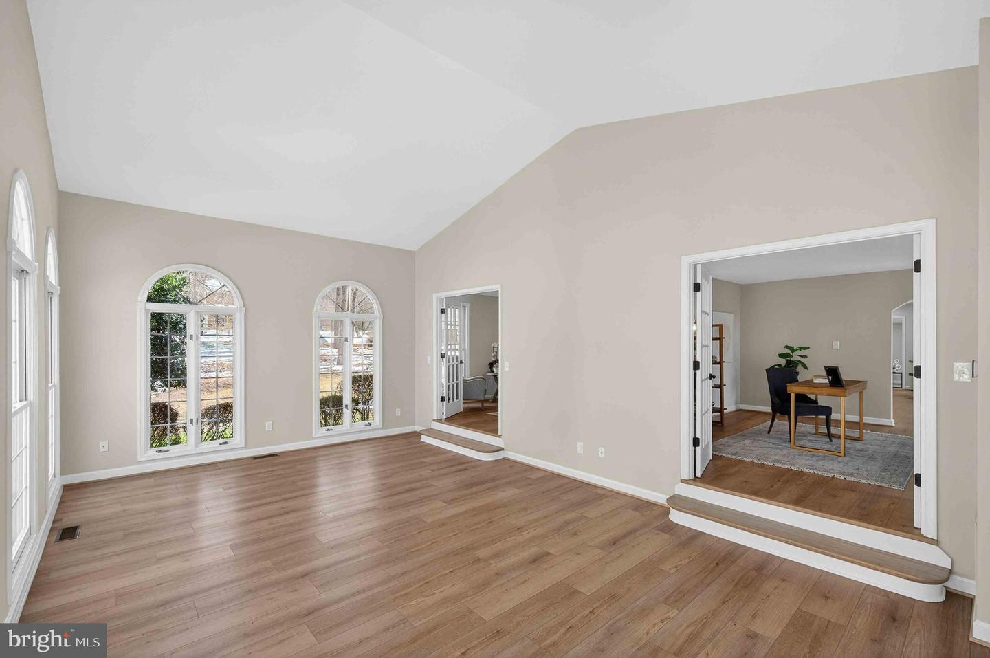 6220 WINSLOW CT, FAIRFAX STATION, Virginia 22039, 4 Bedrooms Bedrooms, 21 Rooms Rooms,3 BathroomsBathrooms,Residential,For sale,6220 WINSLOW CT,VAFX2290414 MLS # VAFX2290414