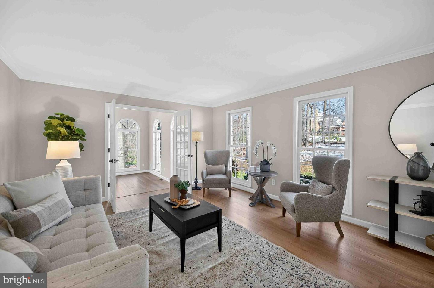 6220 WINSLOW CT, FAIRFAX STATION, Virginia 22039, 4 Bedrooms Bedrooms, 21 Rooms Rooms,3 BathroomsBathrooms,Residential,For sale,6220 WINSLOW CT,VAFX2290414 MLS # VAFX2290414