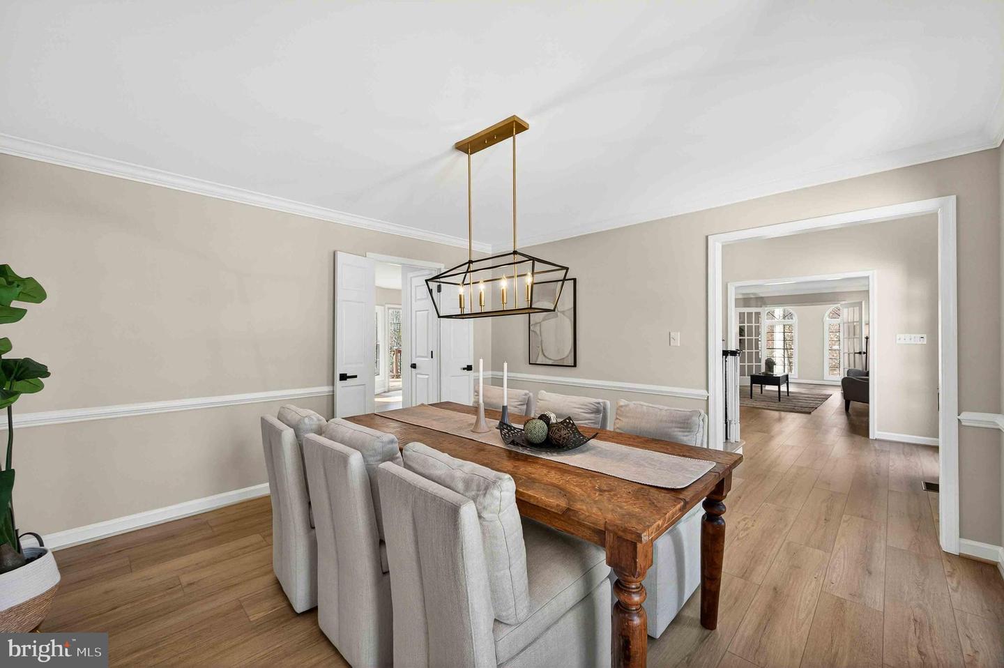 6220 WINSLOW CT, FAIRFAX STATION, Virginia 22039, 4 Bedrooms Bedrooms, 21 Rooms Rooms,3 BathroomsBathrooms,Residential,For sale,6220 WINSLOW CT,VAFX2290414 MLS # VAFX2290414