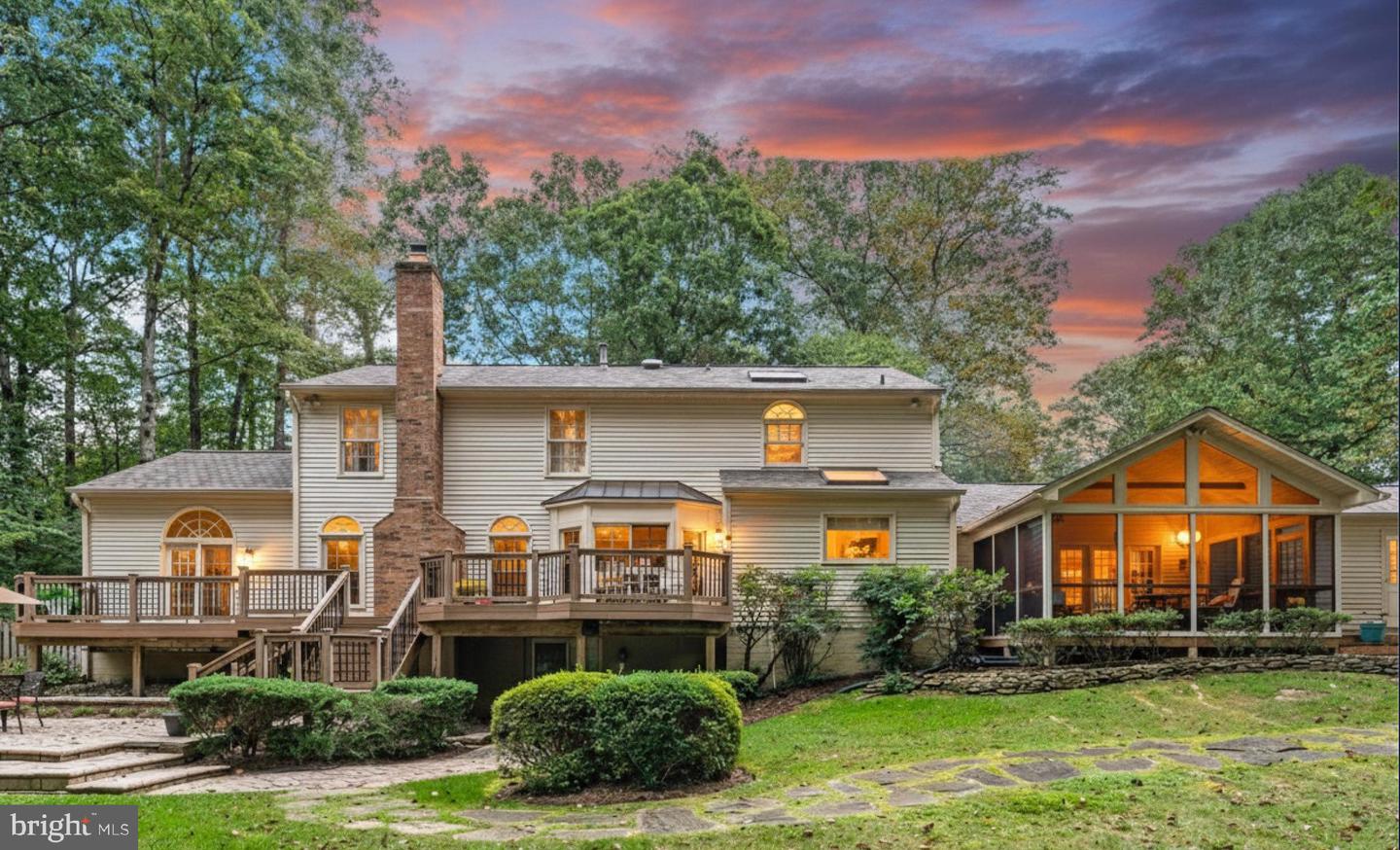 6220 WINSLOW CT, FAIRFAX STATION, Virginia 22039, 4 Bedrooms Bedrooms, 21 Rooms Rooms,3 BathroomsBathrooms,Residential,For sale,6220 WINSLOW CT,VAFX2290414 MLS # VAFX2290414