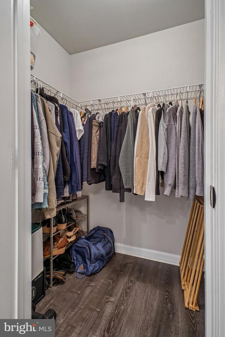 20585 SNOWSHOE SQ #201, ASHBURN, Virginia 20147, 2 Bedrooms Bedrooms, ,2 BathroomsBathrooms,Residential,For sale,20585 SNOWSHOE SQ #201,VALO2115742 MLS # VALO2115742 20585 SNOWSHOE SQ #201, ASHBURN, Virginia 20147, 2 Bedrooms Bedrooms, ,2 BathroomsBathrooms,Residential,For sale,20585 SNOWSHOE SQ #201,VALO2115742 MLS # VALO2115742