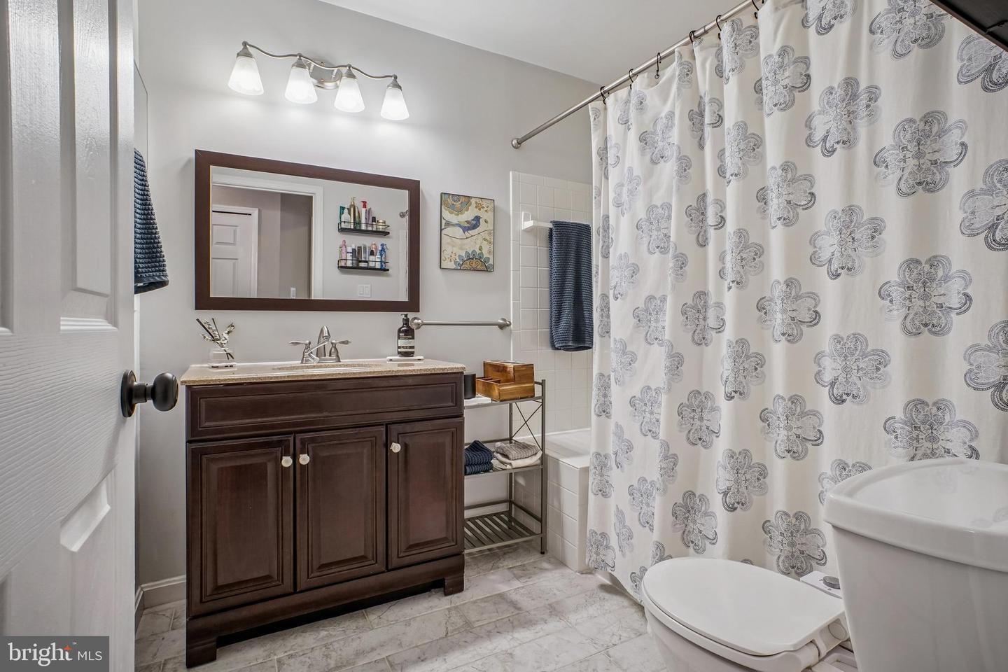 20585 SNOWSHOE SQ #201, ASHBURN, Virginia 20147, 2 Bedrooms Bedrooms, ,2 BathroomsBathrooms,Residential,For sale,20585 SNOWSHOE SQ #201,VALO2115742 MLS # VALO2115742 20585 SNOWSHOE SQ #201, ASHBURN, Virginia 20147, 2 Bedrooms Bedrooms, ,2 BathroomsBathrooms,Residential,For sale,20585 SNOWSHOE SQ #201,VALO2115742 MLS # VALO2115742