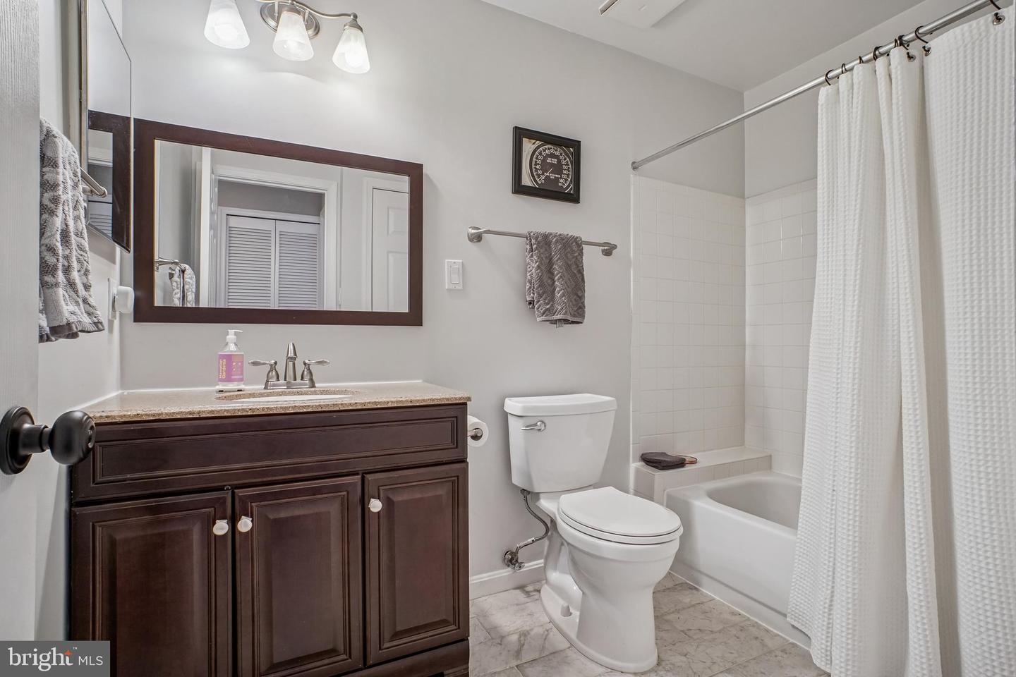 20585 SNOWSHOE SQ #201, ASHBURN, Virginia 20147, 2 Bedrooms Bedrooms, ,2 BathroomsBathrooms,Residential,For sale,20585 SNOWSHOE SQ #201,VALO2115742 MLS # VALO2115742 20585 SNOWSHOE SQ #201, ASHBURN, Virginia 20147, 2 Bedrooms Bedrooms, ,2 BathroomsBathrooms,Residential,For sale,20585 SNOWSHOE SQ #201,VALO2115742 MLS # VALO2115742