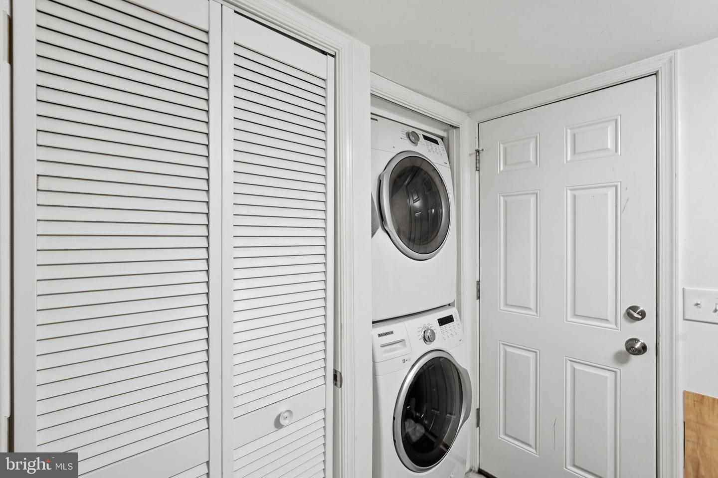 613 S HENRY ST, ALEXANDRIA, Virginia 22314, 2 Bedrooms Bedrooms, ,2 BathroomsBathrooms,Residential,For sale,613 S HENRY ST,VAAX2054072 MLS # VAAX2054072 613 S HENRY ST, ALEXANDRIA, Virginia 22314, 2 Bedrooms Bedrooms, ,2 BathroomsBathrooms,Residential,For sale,613 S HENRY ST,VAAX2054072 MLS # VAAX2054072