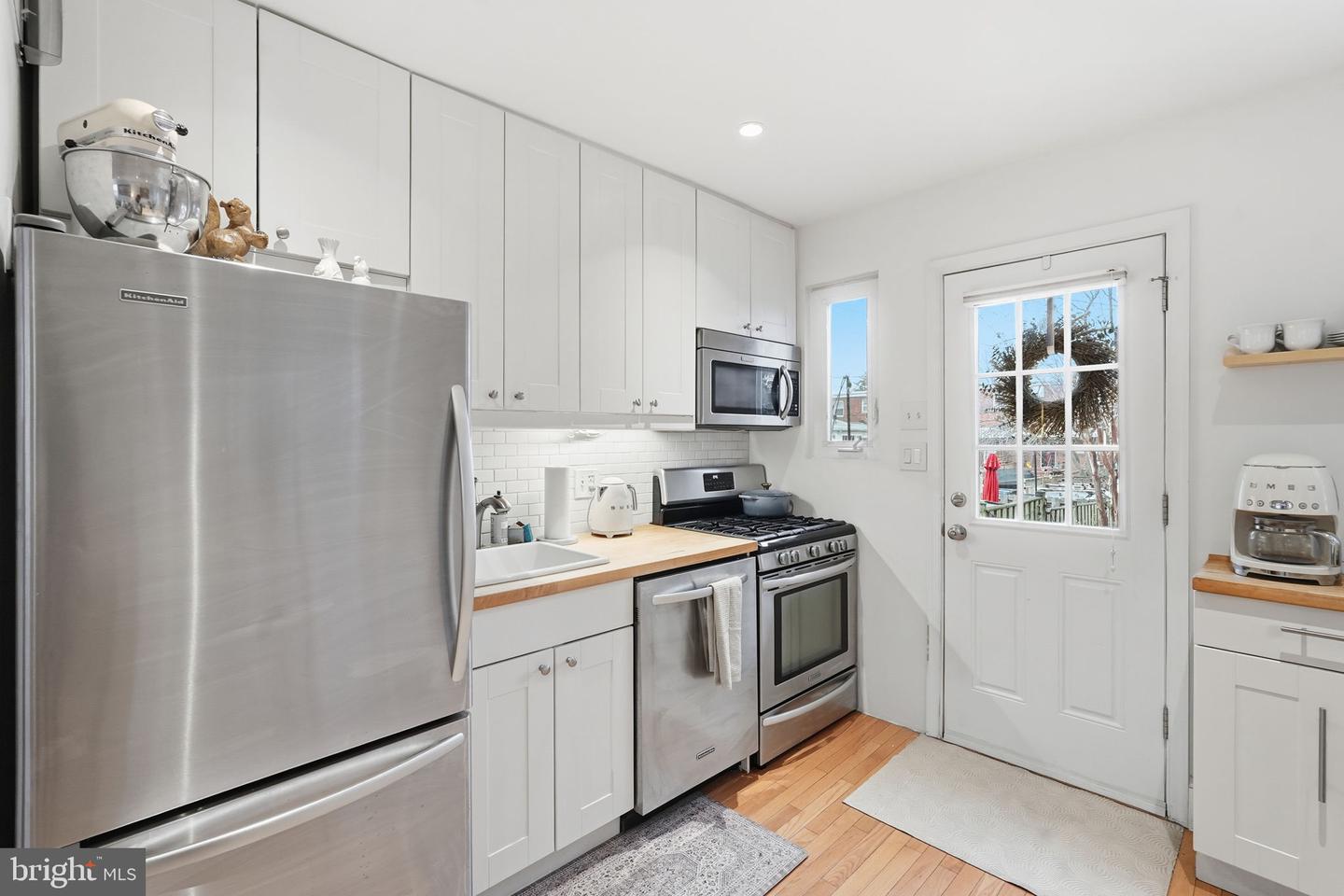 613 S HENRY ST, ALEXANDRIA, Virginia 22314, 2 Bedrooms Bedrooms, ,2 BathroomsBathrooms,Residential,For sale,613 S HENRY ST,VAAX2054072 MLS # VAAX2054072 613 S HENRY ST, ALEXANDRIA, Virginia 22314, 2 Bedrooms Bedrooms, ,2 BathroomsBathrooms,Residential,For sale,613 S HENRY ST,VAAX2054072 MLS # VAAX2054072