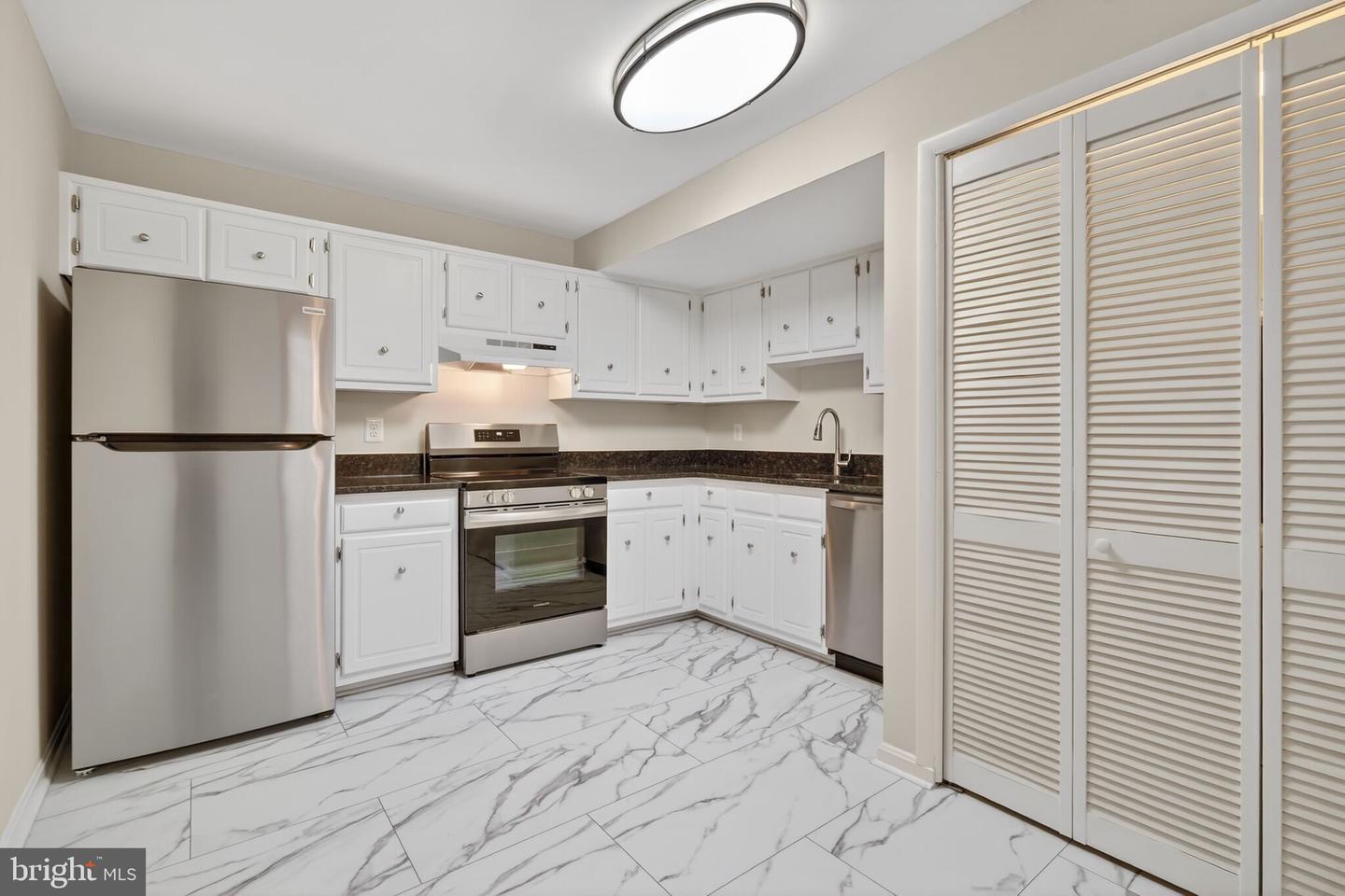 6319 FENESTRA CT #138A, BURKE, Virginia 22015, 2 Bedrooms Bedrooms, ,2 BathroomsBathrooms,Residential,For sale,6319 FENESTRA CT #138A,VAFX2290526 MLS # VAFX2290526 6319 FENESTRA CT #138A, BURKE, Virginia 22015, 2 Bedrooms Bedrooms, ,2 BathroomsBathrooms,Residential,For sale,6319 FENESTRA CT #138A,VAFX2290526 MLS # VAFX2290526