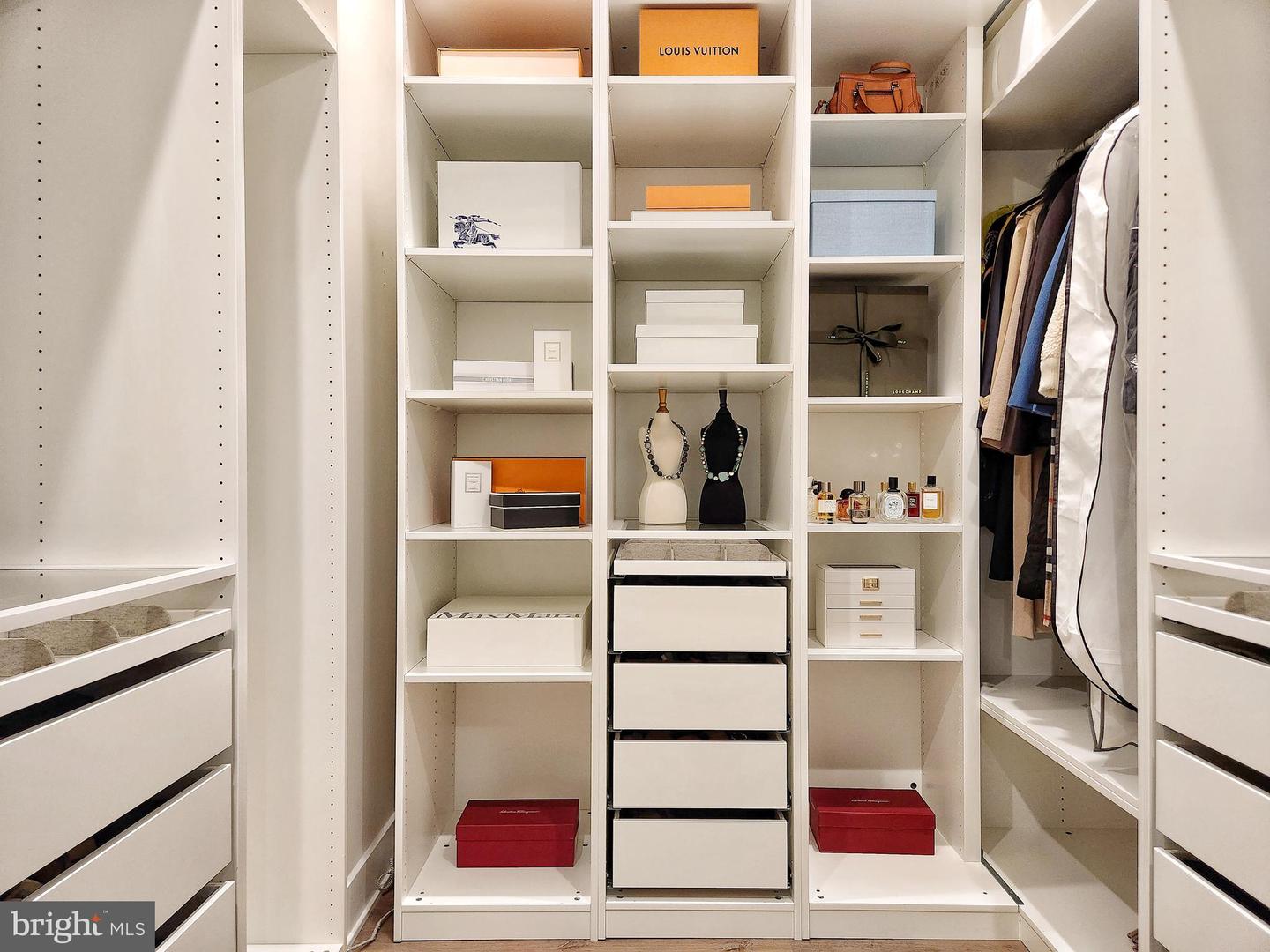 24586 SAMSARA PL, ALDIE, Virginia 20105, 5 Bedrooms Bedrooms, ,5 BathroomsBathrooms,Residential,For sale,24586 SAMSARA PL,VALO2115758 MLS # VALO2115758