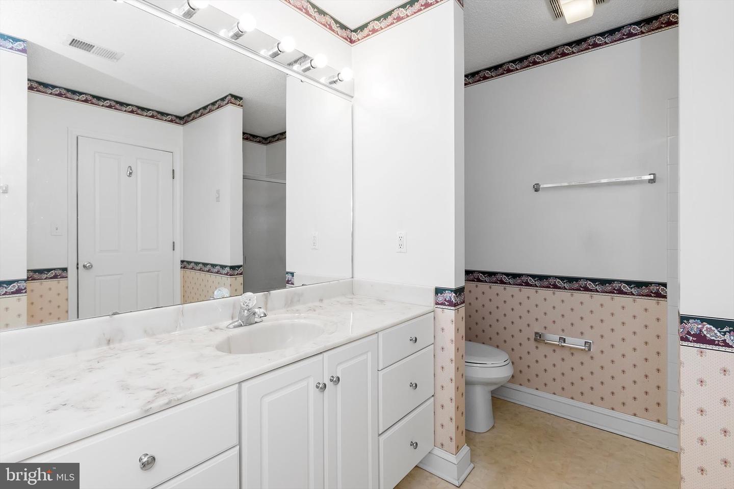 108 SENSENY GLEN DR, WINCHESTER, Virginia 22602, 3 Bedrooms Bedrooms, ,2 BathroomsBathrooms,Residential,For sale,108 SENSENY GLEN DR,VAFV2039554 MLS # VAFV2039554