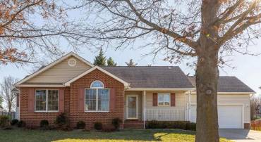 108 SENSENY GLEN DR, WINCHESTER, Virginia 22602, 3 Bedrooms Bedrooms, ,2 BathroomsBathrooms,Residential,For sale,108 SENSENY GLEN DR,VAFV2039554 MLS # VAFV2039554