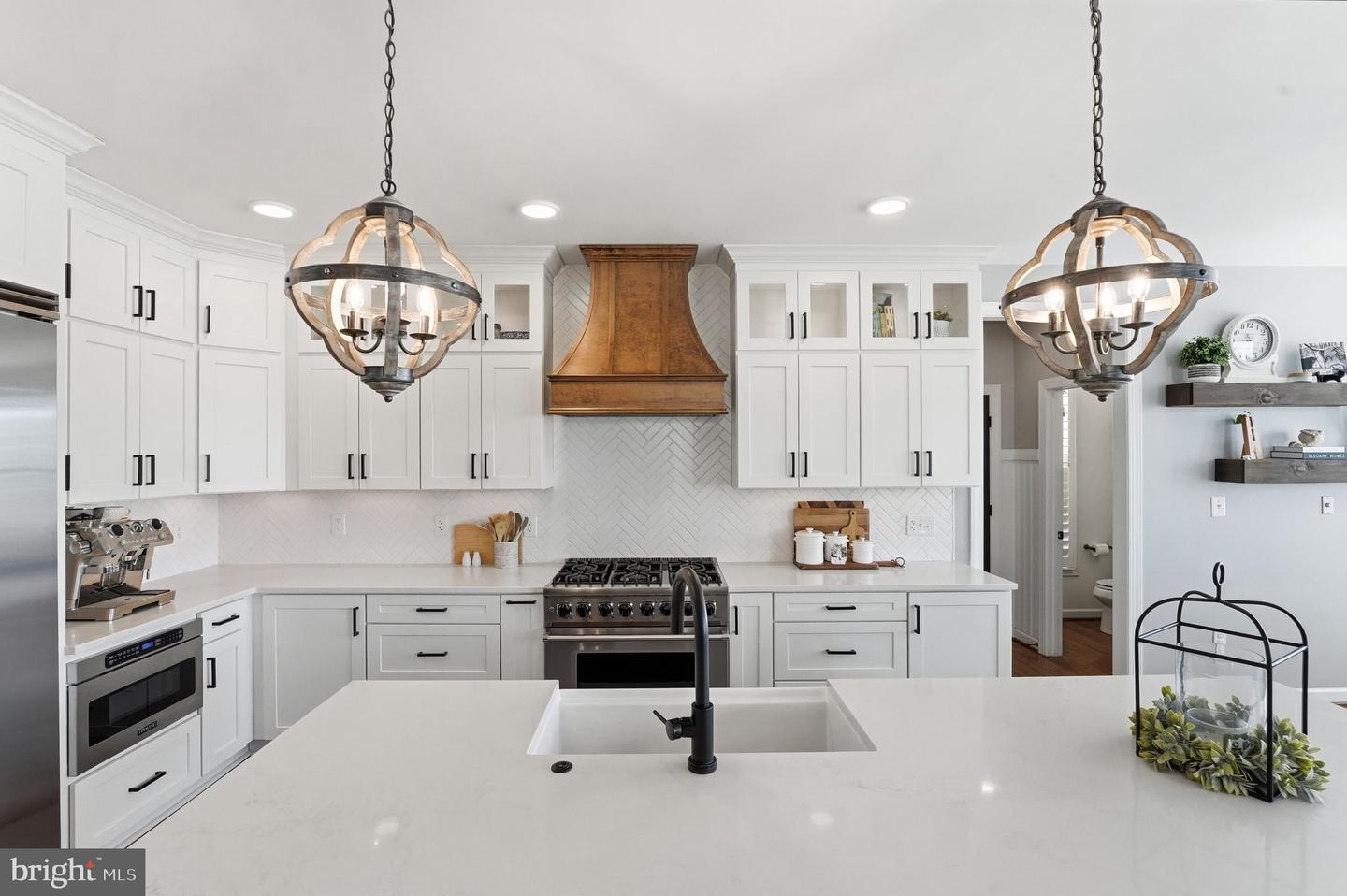 8798 DANCER CT, GAINESVILLE, Virginia 20155, 4 Bedrooms Bedrooms, 9 Rooms Rooms,4 BathroomsBathrooms,Residential,For sale,8798 DANCER CT,VAPW2112416 MLS # VAPW2112416