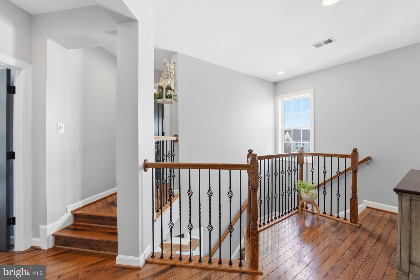 8798 DANCER CT, GAINESVILLE, Virginia 20155, 4 Bedrooms Bedrooms, 9 Rooms Rooms,4 BathroomsBathrooms,Residential,For sale,8798 DANCER CT,VAPW2112416 MLS # VAPW2112416