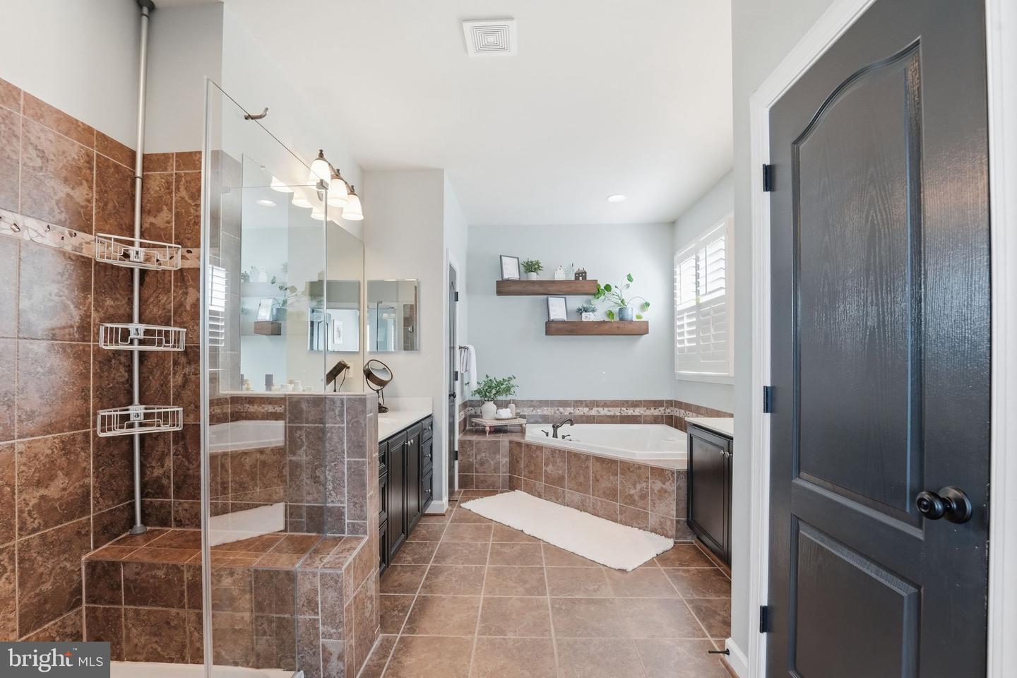 8798 DANCER CT, GAINESVILLE, Virginia 20155, 4 Bedrooms Bedrooms, 9 Rooms Rooms,4 BathroomsBathrooms,Residential,For sale,8798 DANCER CT,VAPW2112416 MLS # VAPW2112416