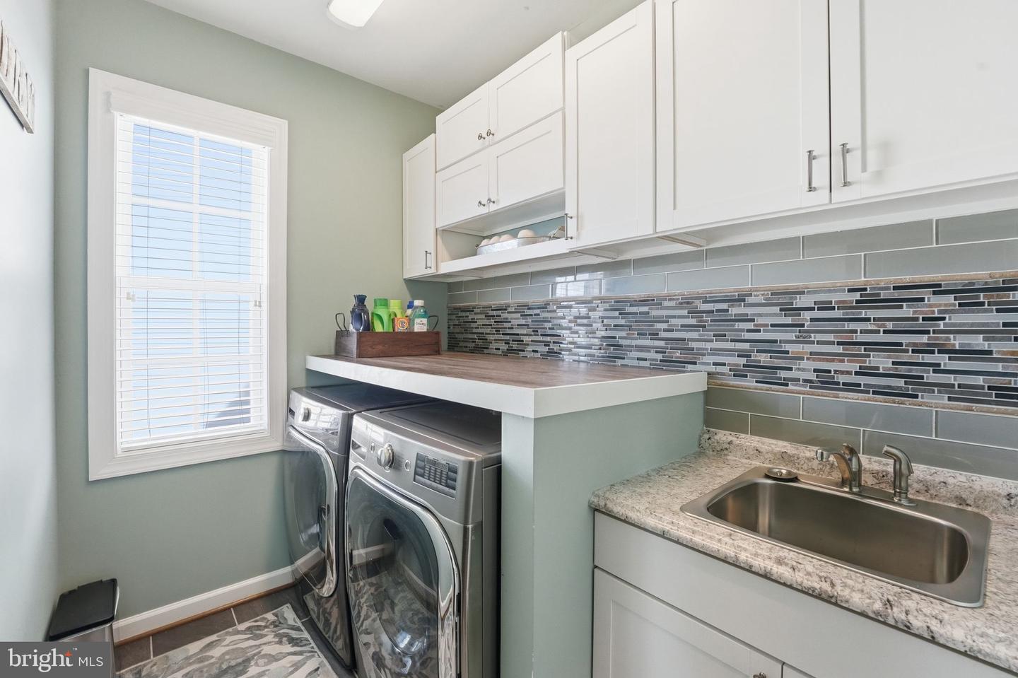 8798 DANCER CT, GAINESVILLE, Virginia 20155, 4 Bedrooms Bedrooms, 9 Rooms Rooms,4 BathroomsBathrooms,Residential,For sale,8798 DANCER CT,VAPW2112416 MLS # VAPW2112416