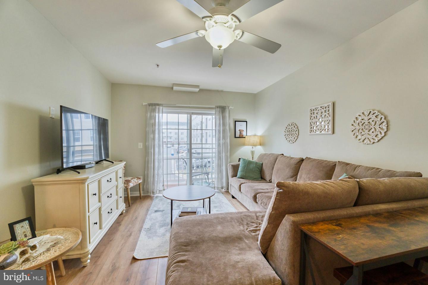 22755 VERDE GATE TER, BRAMBLETON, Virginia 20148, 2 Bedrooms Bedrooms, 6 Rooms Rooms,2 BathroomsBathrooms,Residential,For sale,22755 VERDE GATE TER,VALO2115828 MLS # VALO2115828