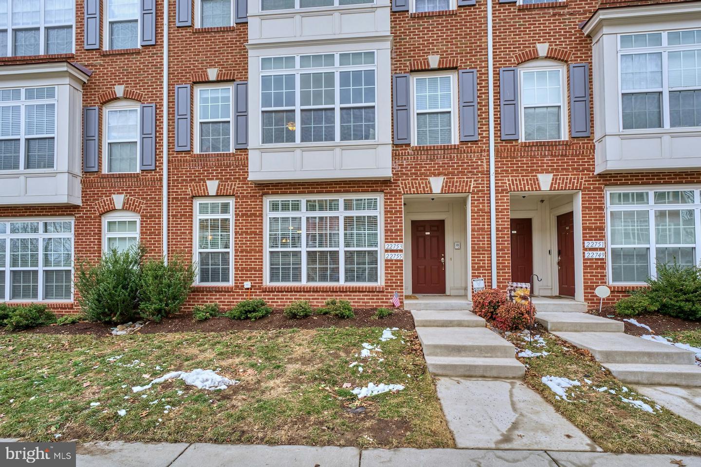 22755 VERDE GATE TER, BRAMBLETON, Virginia 20148, 2 Bedrooms Bedrooms, 6 Rooms Rooms,2 BathroomsBathrooms,Residential,For sale,22755 VERDE GATE TER,VALO2115828 MLS # VALO2115828